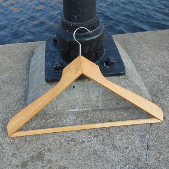 Plaza Athenee Paris Wood Hanger - Picture 4 of 8